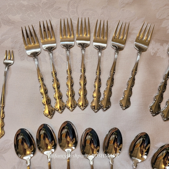 58pcs!ONEIDA Mozart stainless steel high quality extended luxury flatware set - Picture 10 of 17